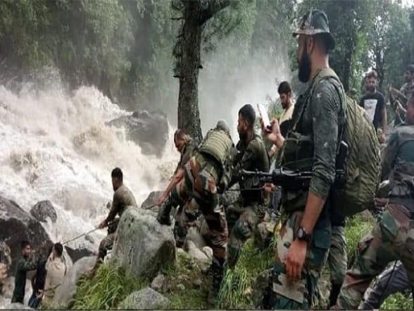India News | Search Efforts Are Ongoing to Locate Missing Persons: Indian Army on Kishtwar Cloudburst Incident