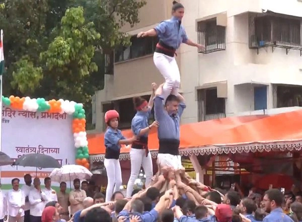 Entertainment News | Spain Castellers Group Arrives in Mumbai to Take Part in Dahi Handi Celebrations