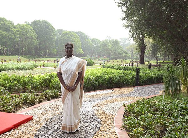 India News | President Murmu Inaugurates Plumeria Garden, Banyan Grove, Babbling Brook at Amrit Udyan