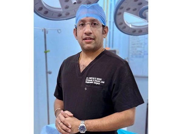 Business News | Advancing Knee Replacement: Dr Chintan Hegde Performs India's First Knee Replacement Surgery with Evolution® NitrX™ Medial-Pivot Knee System
