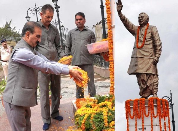 India News | Himachal Pradesh: Governor, Chief Minister Pay Tributes to Former PM Atal Bihari Vajpayee on His Death Anniversary
