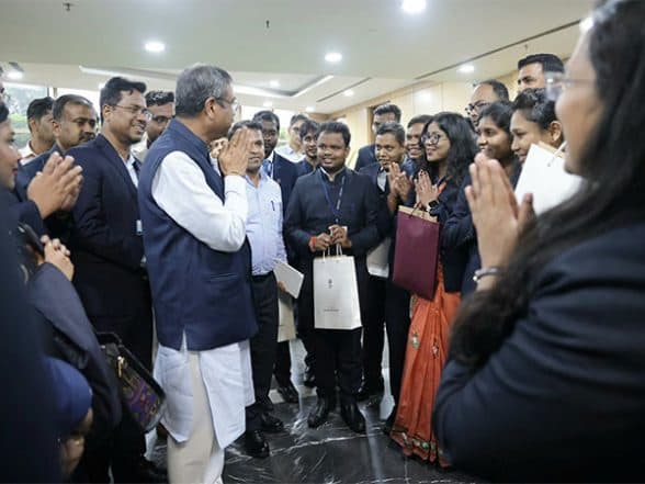 India News | Union Minister Dharmendra Pradhan Meets Newly-joined Odisha Administrative Service Officers