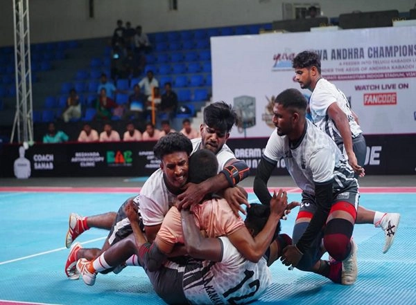 Sports News | Kurnool Knights, Vizianagaram Ninjas Shine on Day 1 of Yuva Andhra Championship 2025