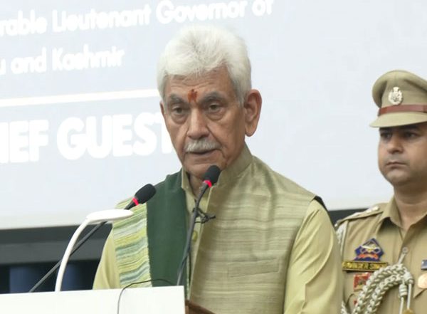 India News | Kathua Cloudburst: J-K LG Manoj Sinha Expresses Grief over Lost Lives, Briefs Home Minister Shah