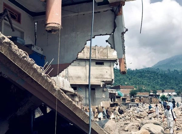 World News | Pak PM's Coordinator Expresses Fear over 1,000 Deaths in KP Flash Floods