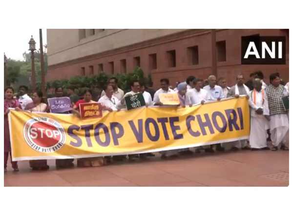 India News | INDIA Bloc Continues Protest Against Bihar SIR at Parliament