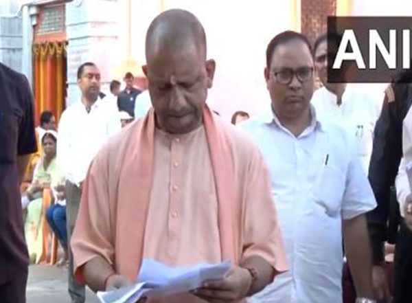 India News | UP: CM Yogi Directs Swift Resolution of Public Issues at Janata Darshan