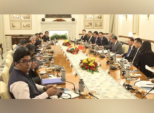 World News | Jaishankar, Chinese Foreign Minister Hold Bilateral Meeting