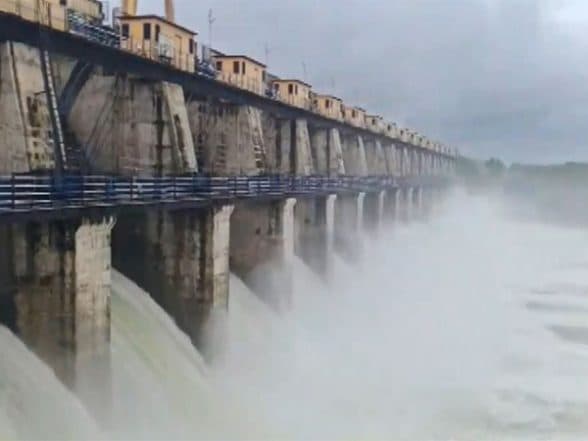 India News | Maharashtra: All 19 Gates of Khadakpurna Dam, 9 Gates of Pentakali Dam Opened in Buldhana District