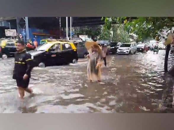 India News | All Schools, Colleges Closed for Tomorrow as IMD Issues Red Alert Warning in Mumbai: BMC