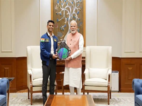 India News | Group Captain Shubhanshu Shukla Meets PM Modi