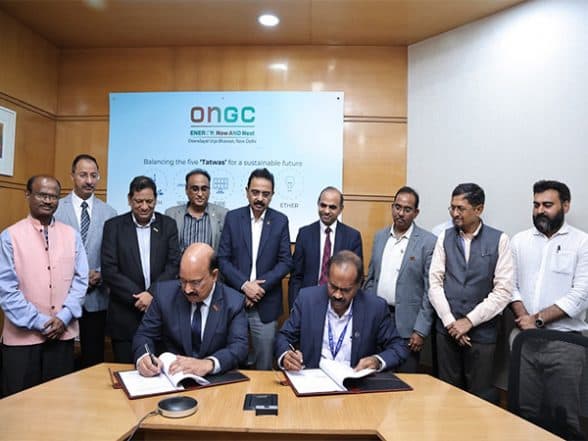 Business News | ONGC and Engineers India Ltd. Ink Pact for Helium Recovery Plant in Tamil Nadu
