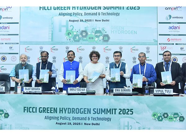 Business News | India Aims to Capture Nearly 10% of Global Green Hydrogen Demand: MoS Shripad Naik