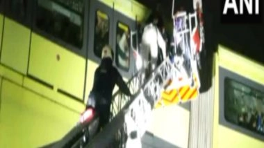 India News | Mumbai Monorail Breaks Down Due to Power Failure, Rescue Operations Underway