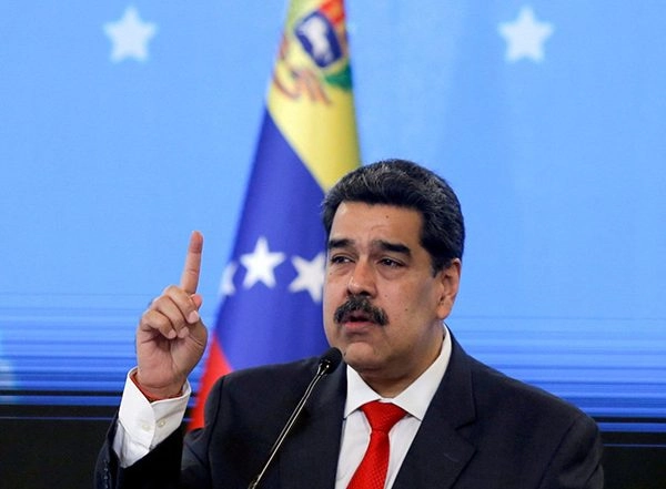 World News | Venezuelan President Nicolas Maduro to Mobilise 4.5 Million Militia Fighters After US Raises Bounty