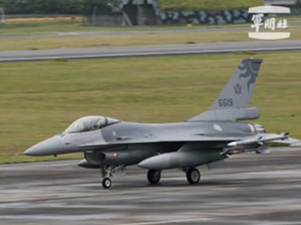 World News | Taiwan Detects 21 Chinese Aircrafts, 7 Naval Vessels Around Its Territory