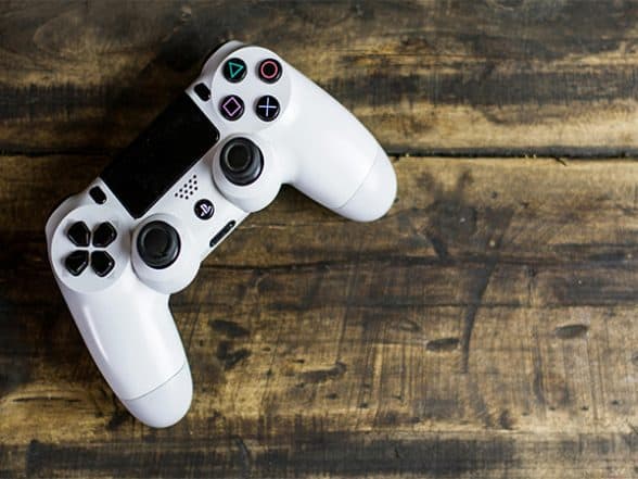 Business News | Online Gaming Bodies Urge Amit Shah's Intervention as Centre Prepares to Introduce New Regulation Bill