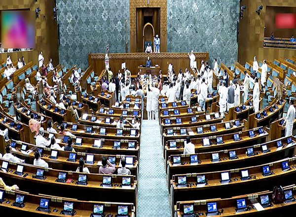 India News | Monsoon Session: Govt to Introduce Constitution Amendment Bill to Remove CM, Ministers Held on Serious Charges