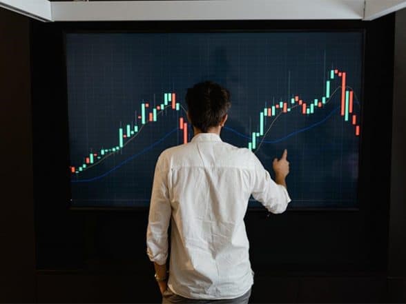 Business News | What Factors Drive Bitcoin's Price in a Volatile Market?