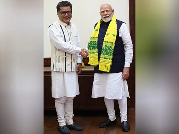 India News | MoS Margherita Meets PM Modi, Briefs Him on Ministries' Activities