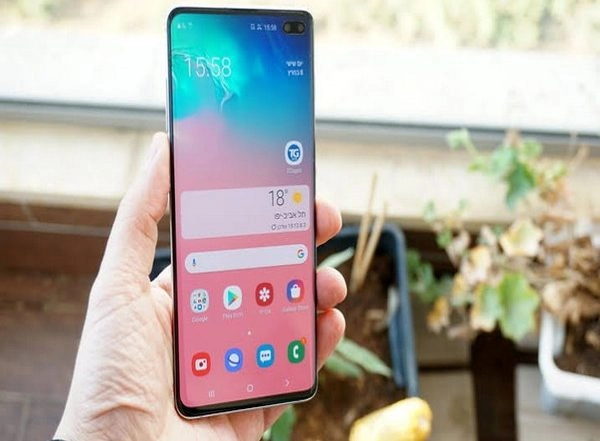 Business News | India Surpasses China in Smartphone Exports to US