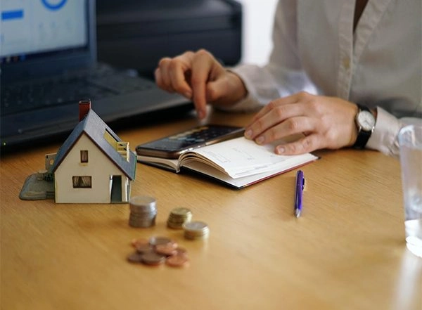 Business News | Home Loan Tenure Selection: Impact on EMI and Total Interest Payment