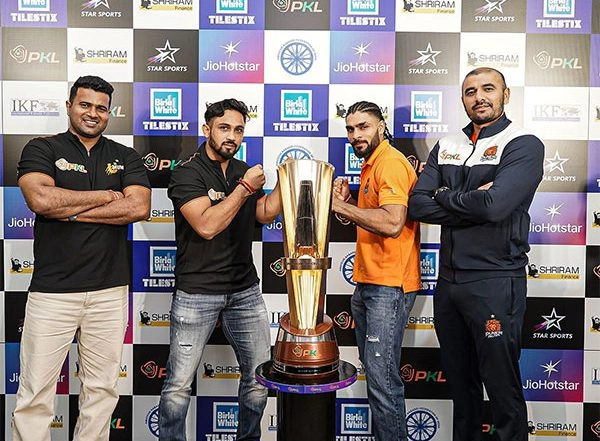Sports News | Puneri Paltan's Aslam Proud to Represent Maharashtra at PKL; U Mumba's Sunil Kumar Keen to Bring Trophy Back to Mumbai