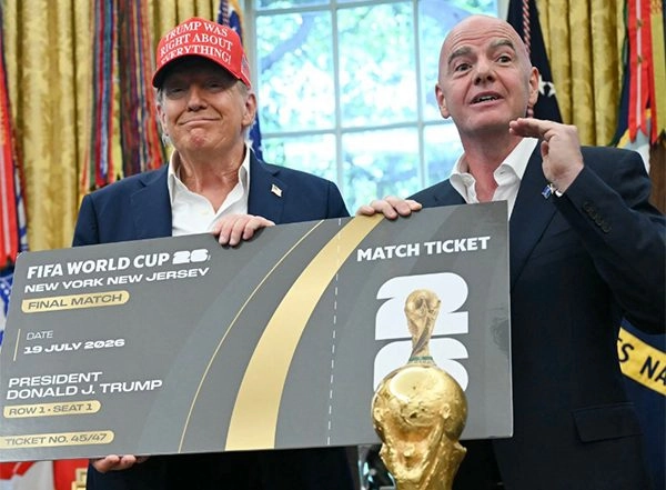 Sports News | FIFA President Gianni Infantino Presents First Ticket of 2026 World Cup Final to Donald Trump