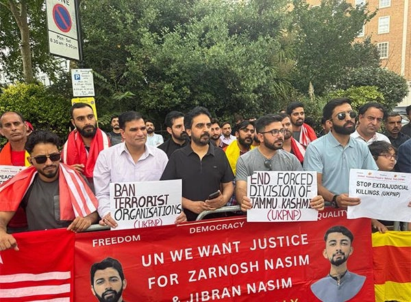 World News | UKPNP Holds Protest at Pakistan High Commission in London, Demands Justice for Victims of Extrajudicial Killings in PoJK, PoGB