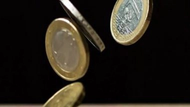 Business News | Over 75% NRIs Stay Invested Beyond 5 Yrs, Outpace Resident Indians in Long-term Commitment: Report