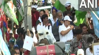 India News | Bihar: Rahul Gandhi, Tejashwi Yadav Take Part in 'Voter Adhikar Yatra' in Katihar