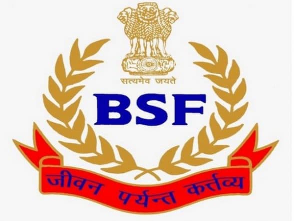 India News | BSF Nabs 15 Pakistani Fishermen in Gujarat's Kori Creek for Illegally Entering Indian Waters
