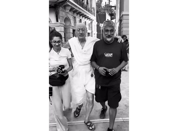 Entertainment News | Anupam Kher Shares Behind-the-scenes Video from the Sets of 'The Bengal Files'