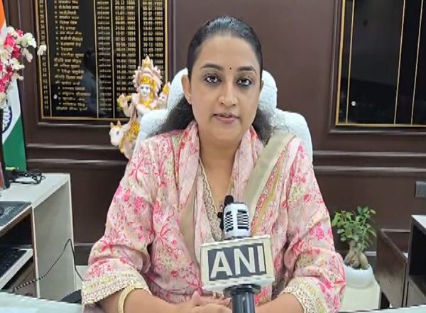 India News | Bulandshahr Road Accident: Death Toll Rises to 9, CM Yogi Announces Ex-gratia Rs 2 Lakh for Families of Deceased