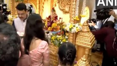 India News |  Maharashtra CM Fadnavis, Wife Perform Ganesh Aarti at Official Residence 'Varsha'