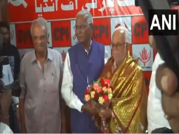 India News | Opposition's Vice President Candidate, B Sudershan Reddy Visits CPI Office, Felicitated by D Raja