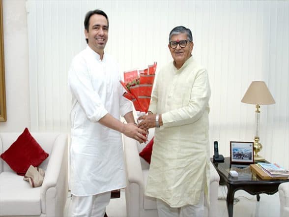 India News | Union Minister Jayant Chaudhary Meets Punjab Governor to Discuss Skill Development Initiatives