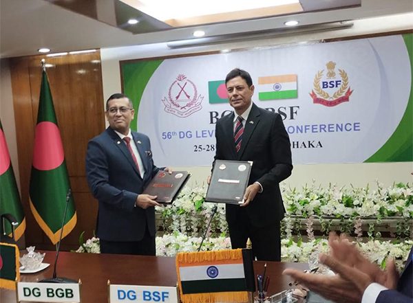 World News | India, Bangladesh Border Forces Chart Joint Action Against Cross-border Crime, Infiltration at Dhaka Meet