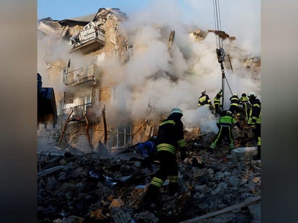 World News | Russia Launches Long-range Strikes on Ukrainian Military Targets