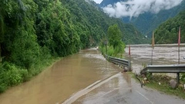 India News | Uttarakhand: Badrinath Highway Between Srinagar and Rudraprayag Submerged; Cloudburst Causes Extensive Damage, Rescue Underway