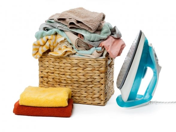 Business News | Key Features That Make a Difference in Dry and Steam Iron Box | LatestLY
