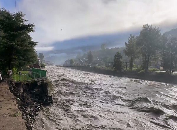 India News | Himachal Death Toll Rises to 317, 557 Roads and 223 Water Supply Facilities Disrupted: SDMA