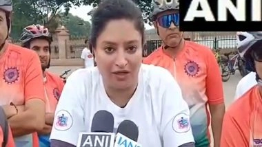 Sports News | BJP MP Poonamben Maadam Leads Cycle Rally in Jamnagar on Special National Sports Day Edition of Fit India Sundays on Cycle