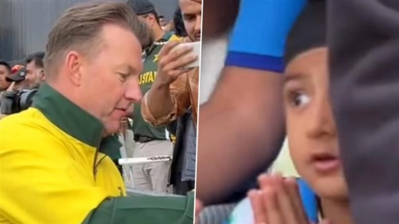 ‘Hi Bhajji, Sat Sri Akaal’ Brett Lee Refers to Young Sikh Fan As Harbhajan Singh on Sidelines of WCL 2025 (Watch Video)