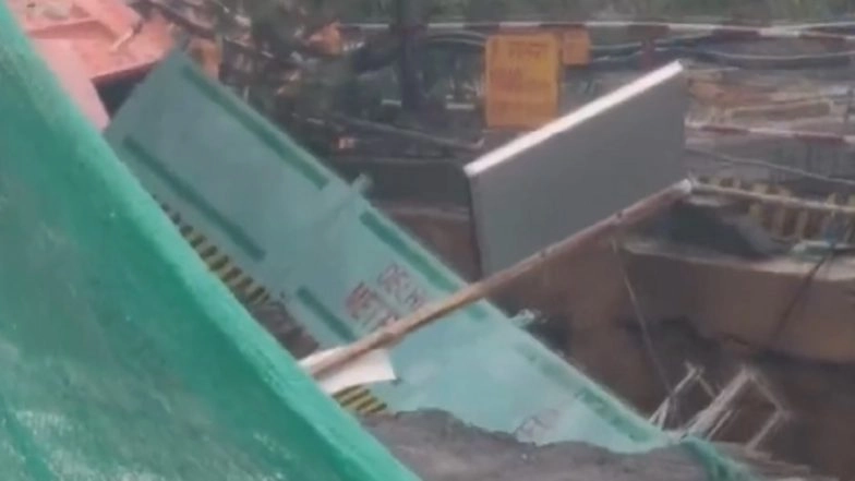 Delhi Wall Collapse: Road Caves In After Wall at Delhi Metro Underground Construction Site Near Vasant Kunj Collapses, Video Surfaces