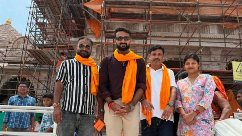 Team India Pacer Akash Deep Visits Ram Mandir With Family in Ayodhya Following Successful Stint in IND vs ENG Test Series 2025 (See Pic)