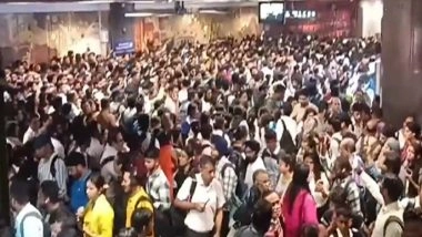 Delhi Metro Services Disrupted by Technical Issue on Yellow Line, Massive Commuter Crowds at Stations (See Pics and Videos)