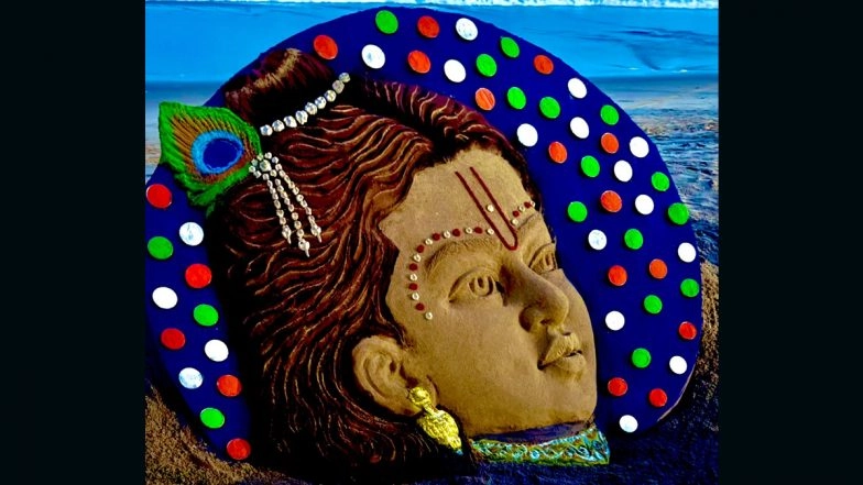 Krishna Janmashtami 2025 Sand Art: Sudarsan Pattnaik Makes Beautiful Sculpture at Puri Beach in Odisha To Celebrate Birth of Lord Krishna (See Pic)
