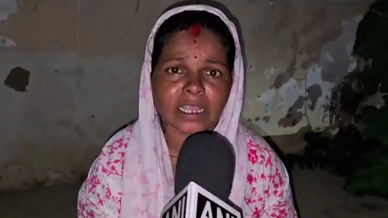 Minta Devi, '124-Year-Old' Voter in Bihar, Demands Old-Age Pension, Slams Rahul Gandhi and Priyanka Gandhi for Using Her Photo in Protest (Watch Video)