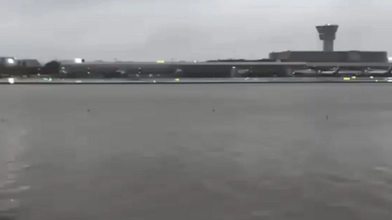 Mumbai Airport Waterlogging: Viral Video Shows Flooding at CSMI Airport, IndiGo and SpiceJet Issue Advisories as Flights Disrupted